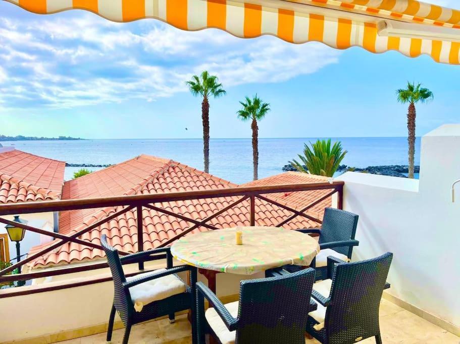 Elegant 2 Bedroom Duplex On Frontline Of Tenerife's With Gorgeous Sea Views! Appartamento *